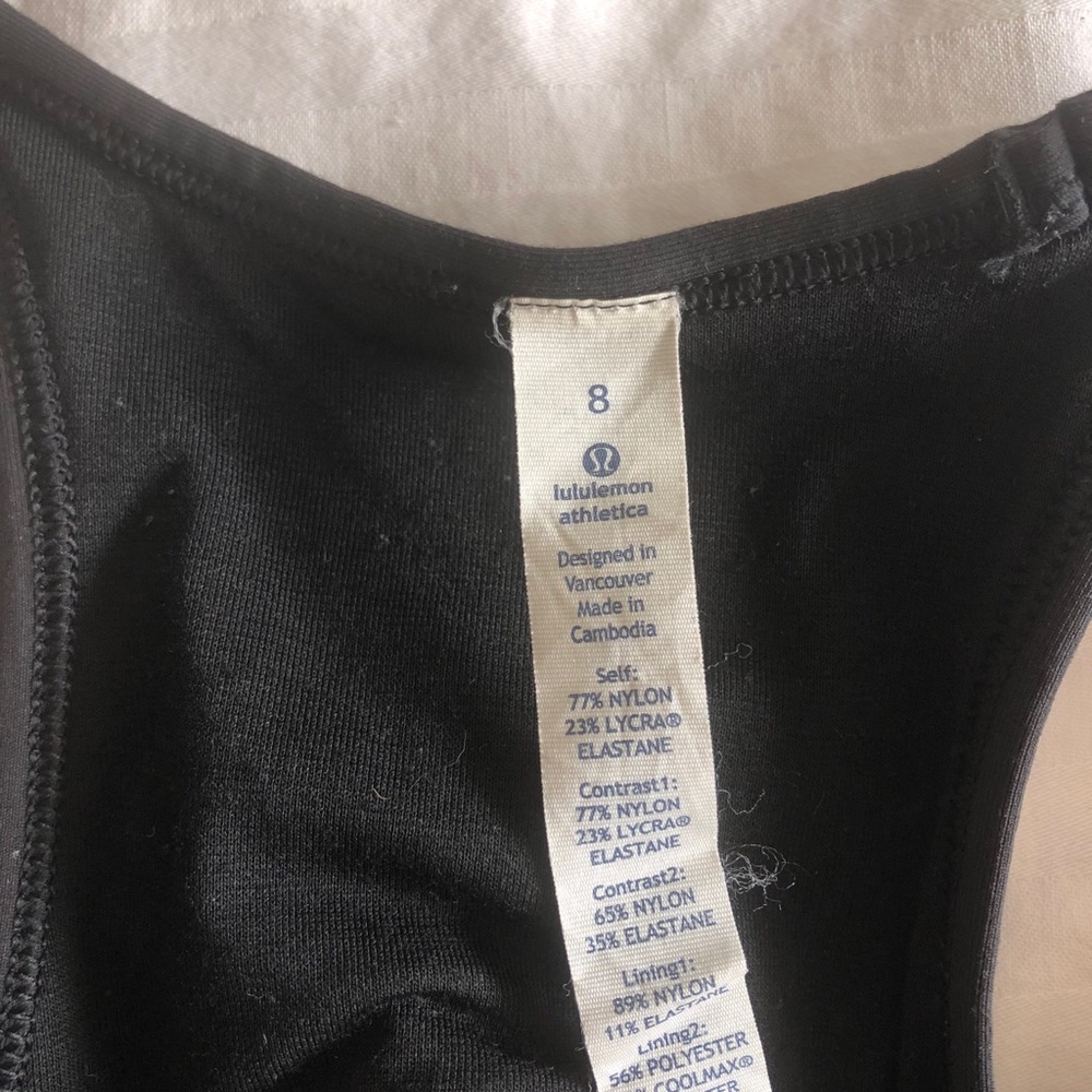 lululemon bra. Size 8. Excellent used condition - Picture 4 of 4